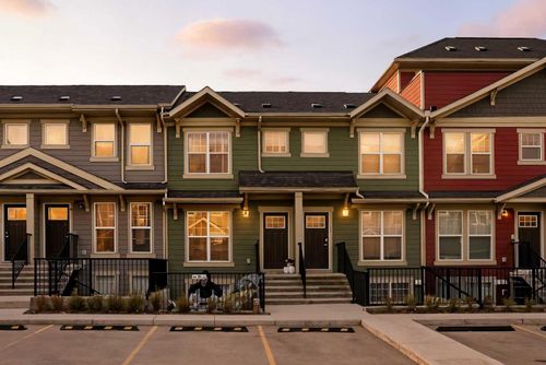 253 Cranbrook Sq Se, Calgary, AB, T3M3K8 | Card Image