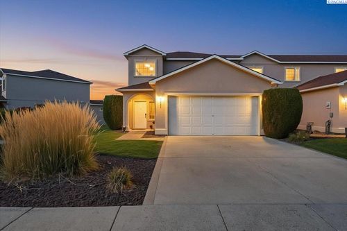 9627 Mia Ln, Pasco, WA, 99301-6778 | Card Image