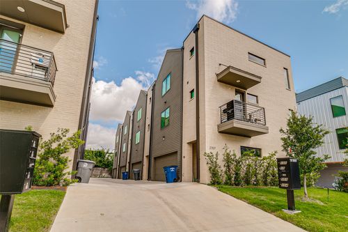 2707 Kimsey Dr, Dallas, TX, 75235-4700 | Card Image