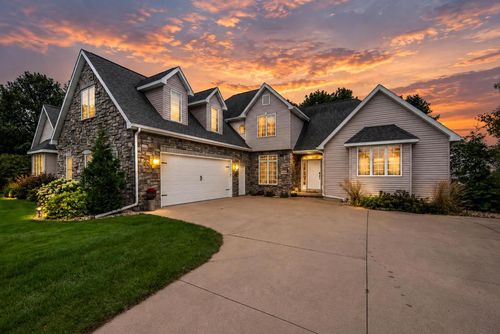 4469 W Fieldwood Lane, GRAND CHUTE, WI, 54913 | Card Image