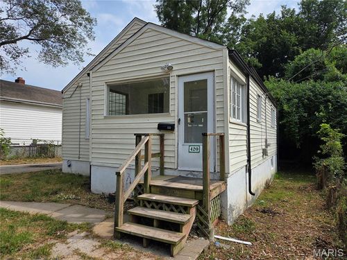 420 Scenic Dr, Saint Louis, MO, 63137-3608 | Card Image