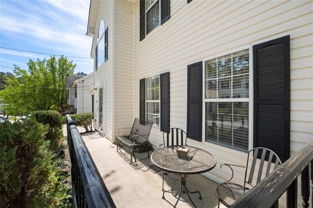 Creekview Trl, Decatur, GA 30035