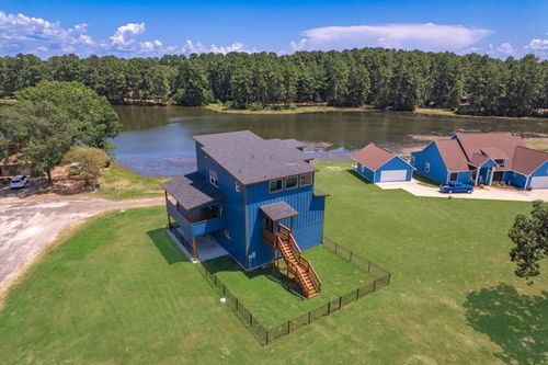 42 Candlestick Dr, Trinity, TX, 75862-8871 | Card Image