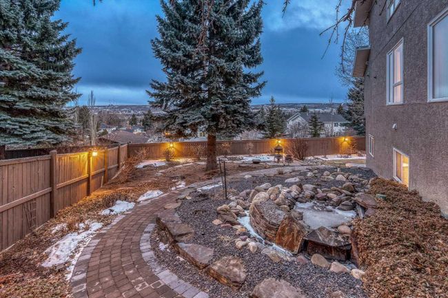 16 Silver Creek Place Nw, Home with 4 bedrooms, 3 bathrooms and 6 parking in Calgary AB | Image 40