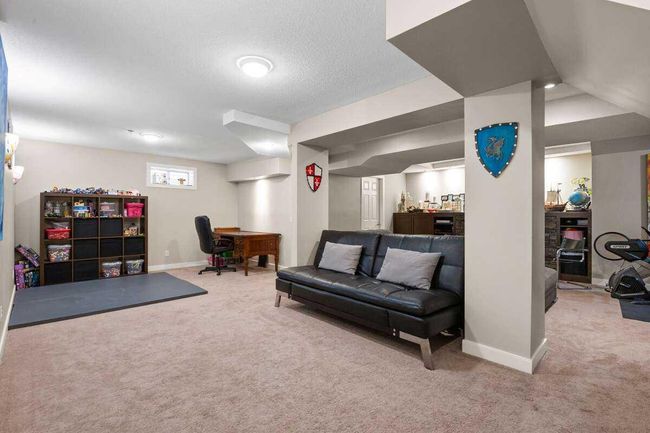 21 Silverstone Mews Nw, Home with 4 bedrooms, 3 bathrooms and 6 parking in Calgary AB | Image 23