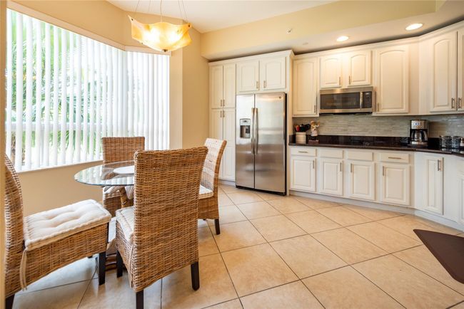 APT-272 - 16135 Emerald Estates Dr, Condo with 3 bedrooms, 3 bathrooms and null parking in Weston FL | Image 15