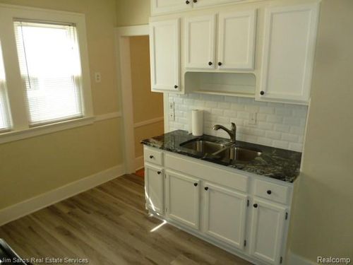 1314 Maryland St, Grosse Pointe Park, MI, 48230-1072 | Card Image