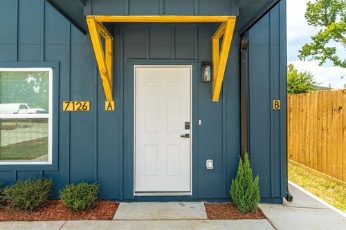 7126 Bywood St, Houston, TX, 77028-2302 | Card Image