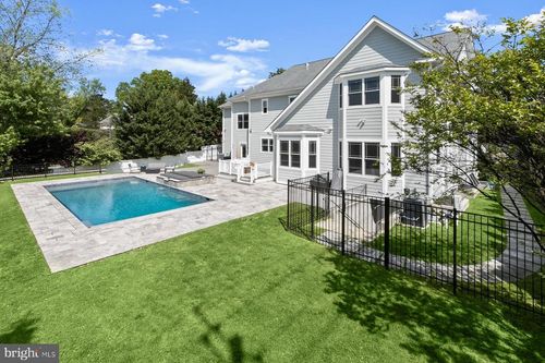 11000 Luxmanor Rd, NORTH BETHESDA, MD, 20852-3618 | Card Image