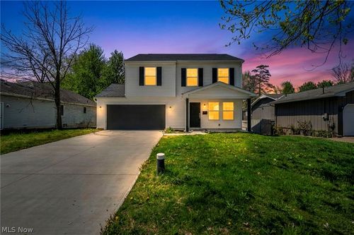 189 Alexander Dr, Elyria, OH, 44035-1833 | Card Image