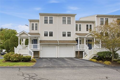 68 Red Brook Ln, West Warwick, RI, 02893-7426 | Card Image
