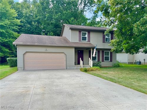 6925 Colleen Dr, Boardman, OH, 44512-3836 | Card Image