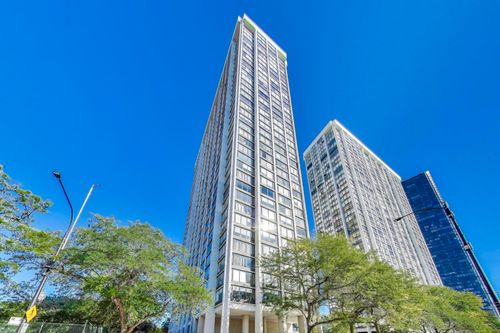 1615-5455 N Sheridan Road, Chicago, IL, 60640 | Card Image