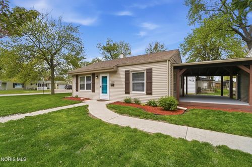 1905 Meadow Ave, Maumee, OH, 43537-3117 | Card Image