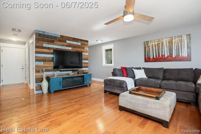 2200 Fernloch_MLS-011.jpg | Image 9