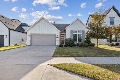 5240 Ranchero Trail, Fort Worth, TX, 76126 | Card Image