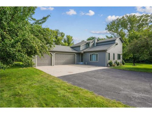 406 S Fork Dr, Hudson, WI, 54016-8042 | Card Image