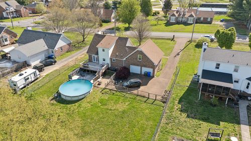 213 Lone Oak Dr, White House, TN, 37188-9304 | Card Image