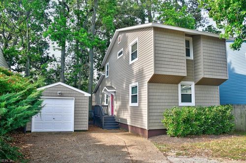 706 10th St, Virginia Beach, VA, 23451-4525 | Card Image
