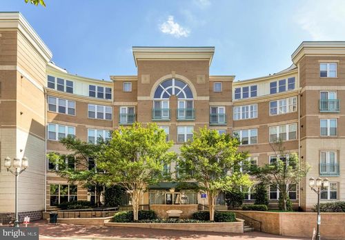 t29-12001 Market St, RESTON, VA, 20190-6209 | Card Image