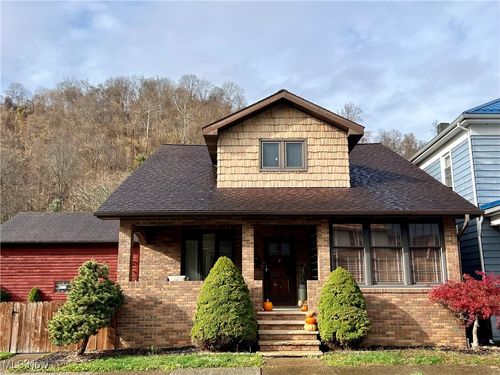 311 Sinclair Ave, Yorkville, OH, 43971-1056 | Card Image