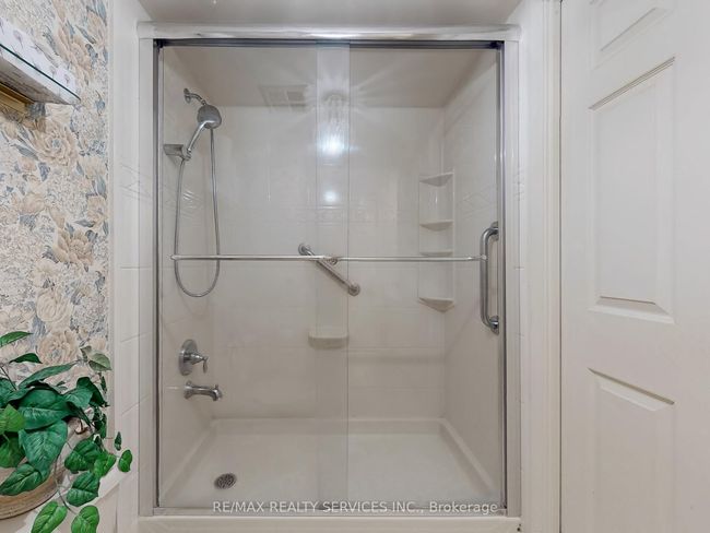 902 - 330 Mill St S, Condo with 3 bedrooms, 2 bathrooms and null parking in Brampton ON | Image 37