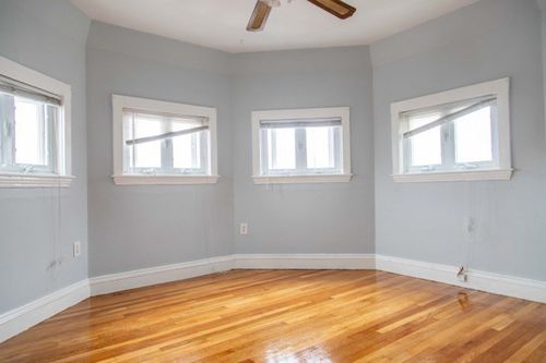 3-19-21 Woodbridge St, Cambridge, MA, 02140-1219 | Card Image