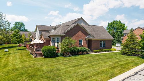 48523 Oak Bridge Dr, Canton, MI, 48188-7913 | Card Image