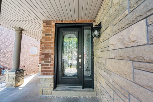 63 Regency View Hts, House other with 4 bedrooms, 4 bathrooms and 5 parking in Maple ON | Image 4