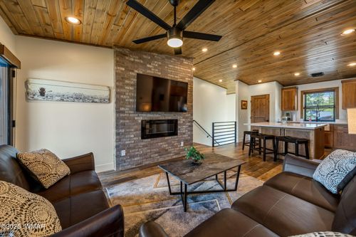 3916 W Cooley St, Show Low, AZ, 85901 | Card Image