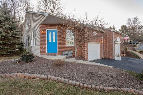 140 Emerald Dr, HARRISONBURG, VA, 22801 | Card Image