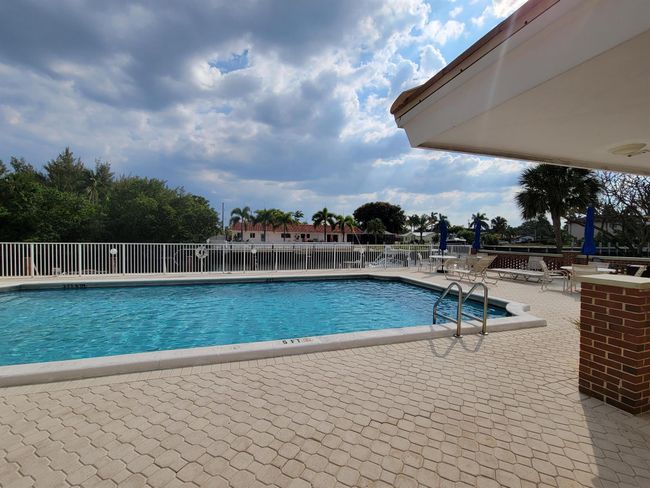 APT-137 - 1340 Ne 28 Th Ave, Condo with 1 bedrooms, 1 bathrooms and null parking in Pompano Beach FL | Image 9