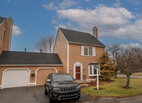 48-48 Whittier Meadows Dr, Amesbury, MA, 01913-5739 | Card Image