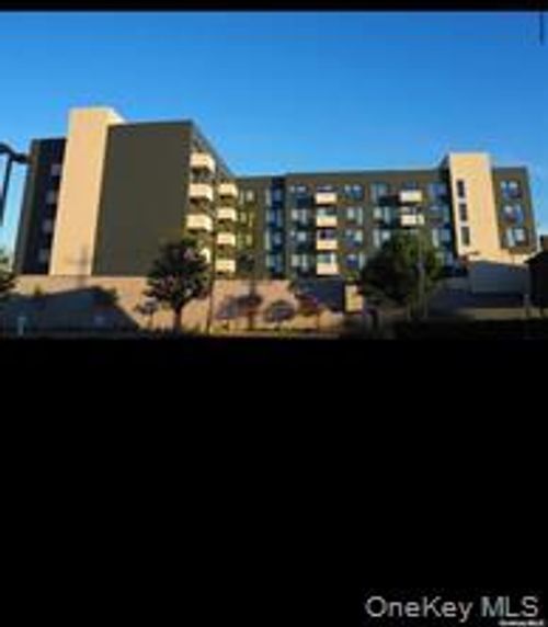 apt-505-49 N Central Ave, Valley Stream, NY, 11580-3861 | Card Image