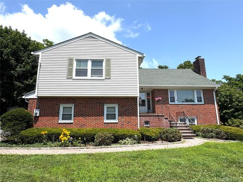 22 Shelton St, Harrison, NY, 10528-2968 | Card Image