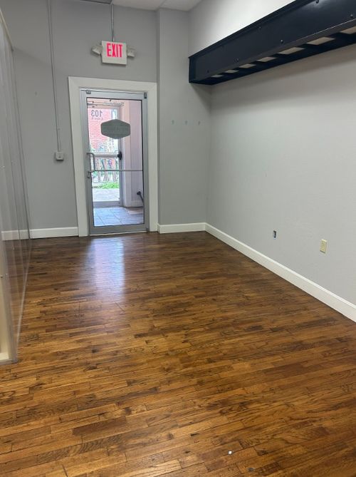 3-116 S Broadway St, Siloam Springs, AR, 72761-3198 | Card Image
