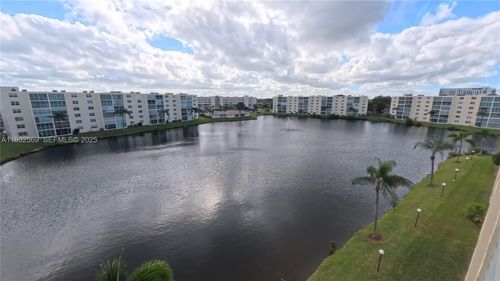 apt-502-111 Se 3rd Ave, Dania Beach, FL, 33004-3754 | Card Image