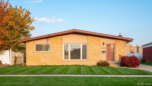 27936 Jean Rd, Warren, MI, 48093-7511 | Card Image