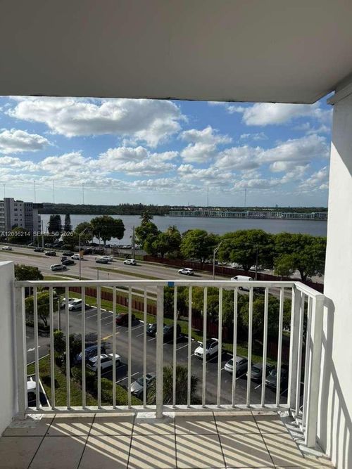 812w-1200 Ne Miami Gardens Dr, North Miami Beach, FL, 33179-4714 | Card Image