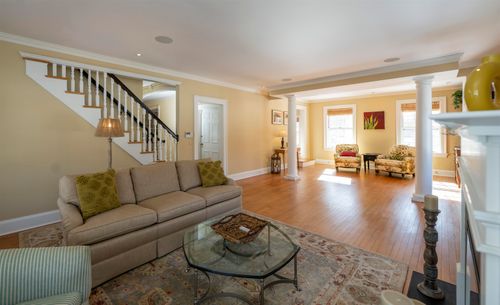 b-39 Elm St, Woodstock, VT, 05091-1011 | Card Image