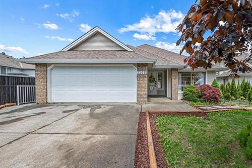23015 124b Ave, Maple Ridge, BC, V2X0X2 | Card Image