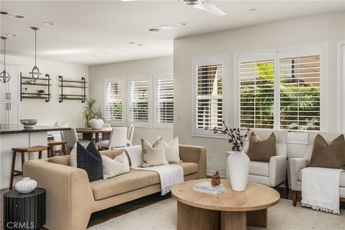 4750 Holly Ave, Long Beach, CA, 90805-6785 | Card Image