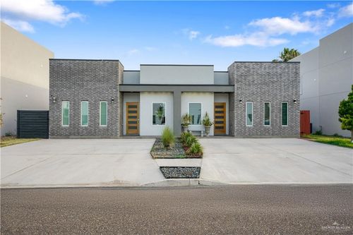 1709 W B St, Mission, TX, 78572-0076 | Card Image