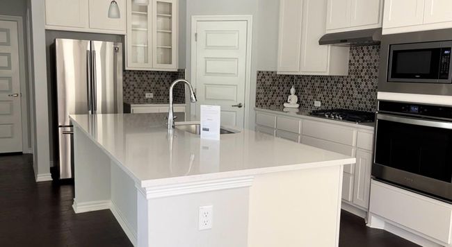1733 Turtle Bay Loop, House other with 4 bedrooms, 4 bathrooms and 4 parking in Leander TX | Image 4