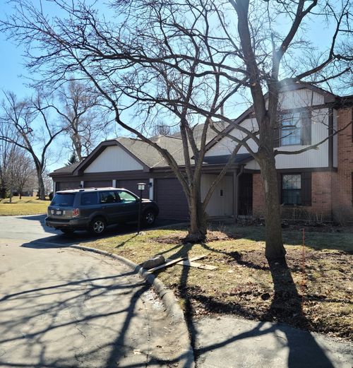 unit-d1-274 Buckingham Ct, Schaumburg, IL, 60193-2077 | Card Image