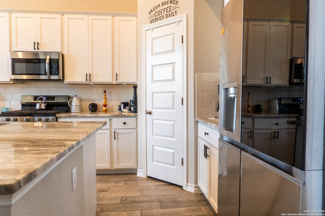10242 Nate Range, House other with 4 bedrooms, 3 bathrooms and null parking in San Antonio TX | Image 23