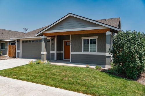 2586 Ne Colleen Rd, Prineville, OR, 97754-7017 | Card Image