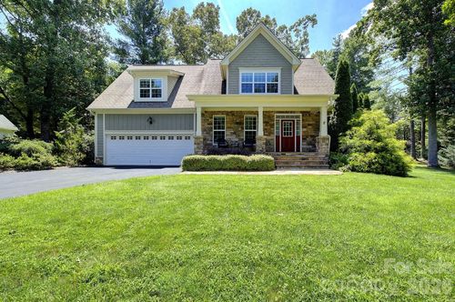 212 Tall Timbers Trl, Hendersonville, NC, 28792-5374 | Card Image