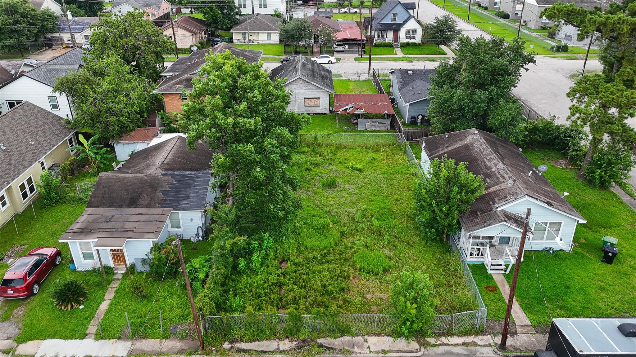 Land in Houston 3