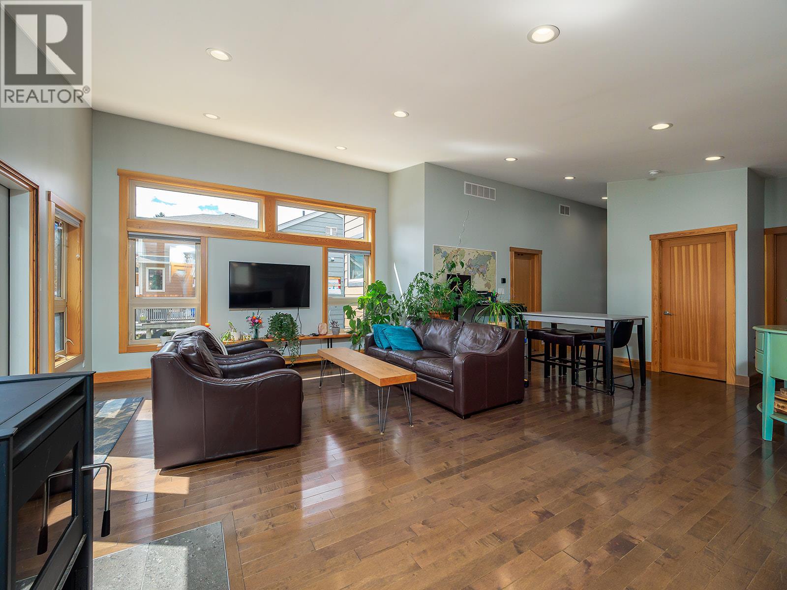 Residential in Golden 4